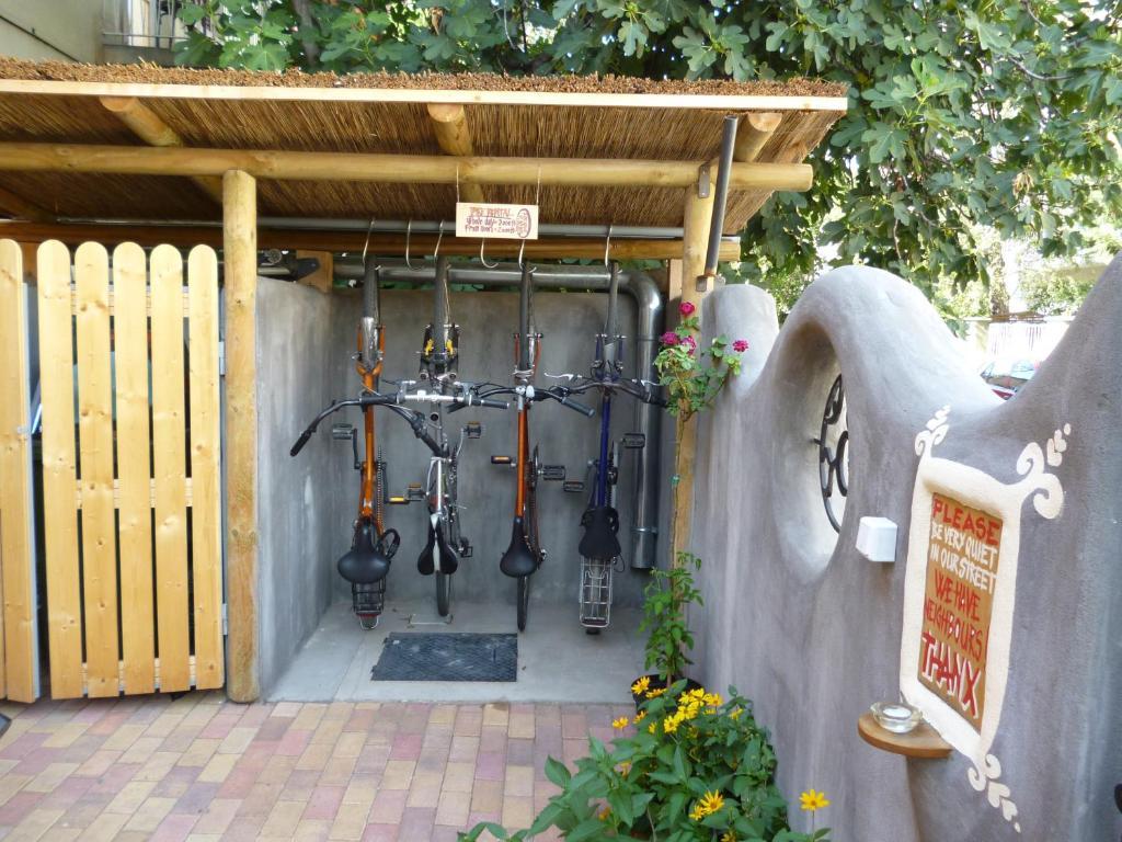Shantee House אכסניה *